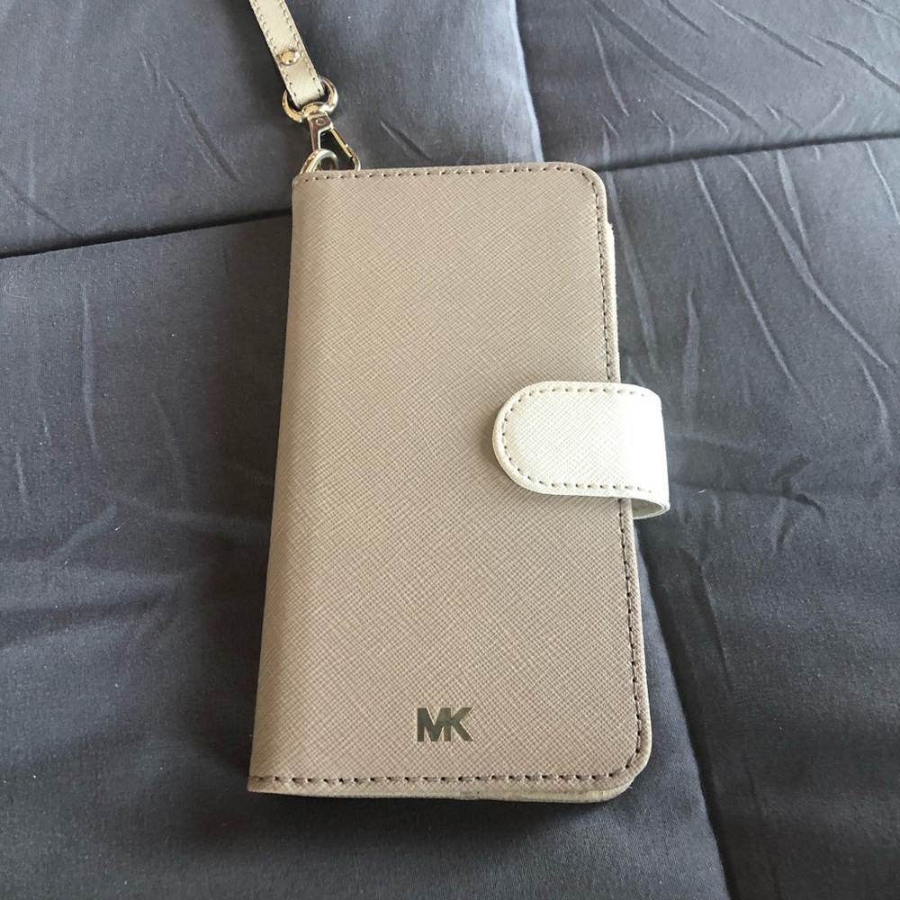 Michael Kors iPhone Case fits the X
